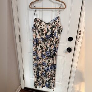 Satin Abercrombie plus size floral dress